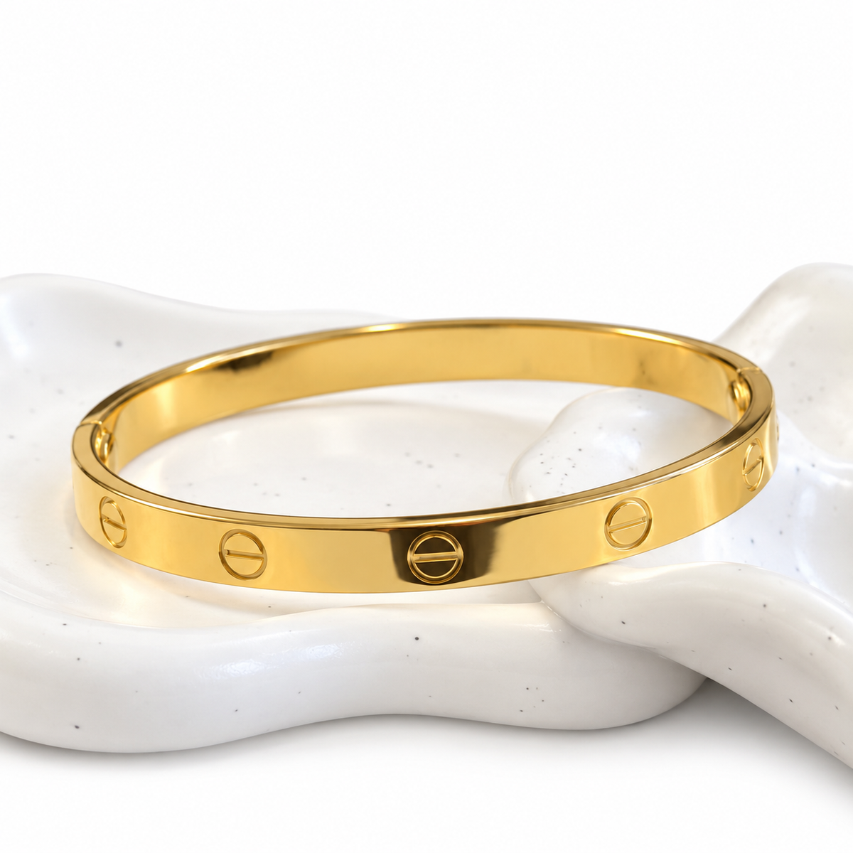 Eternite Bangle