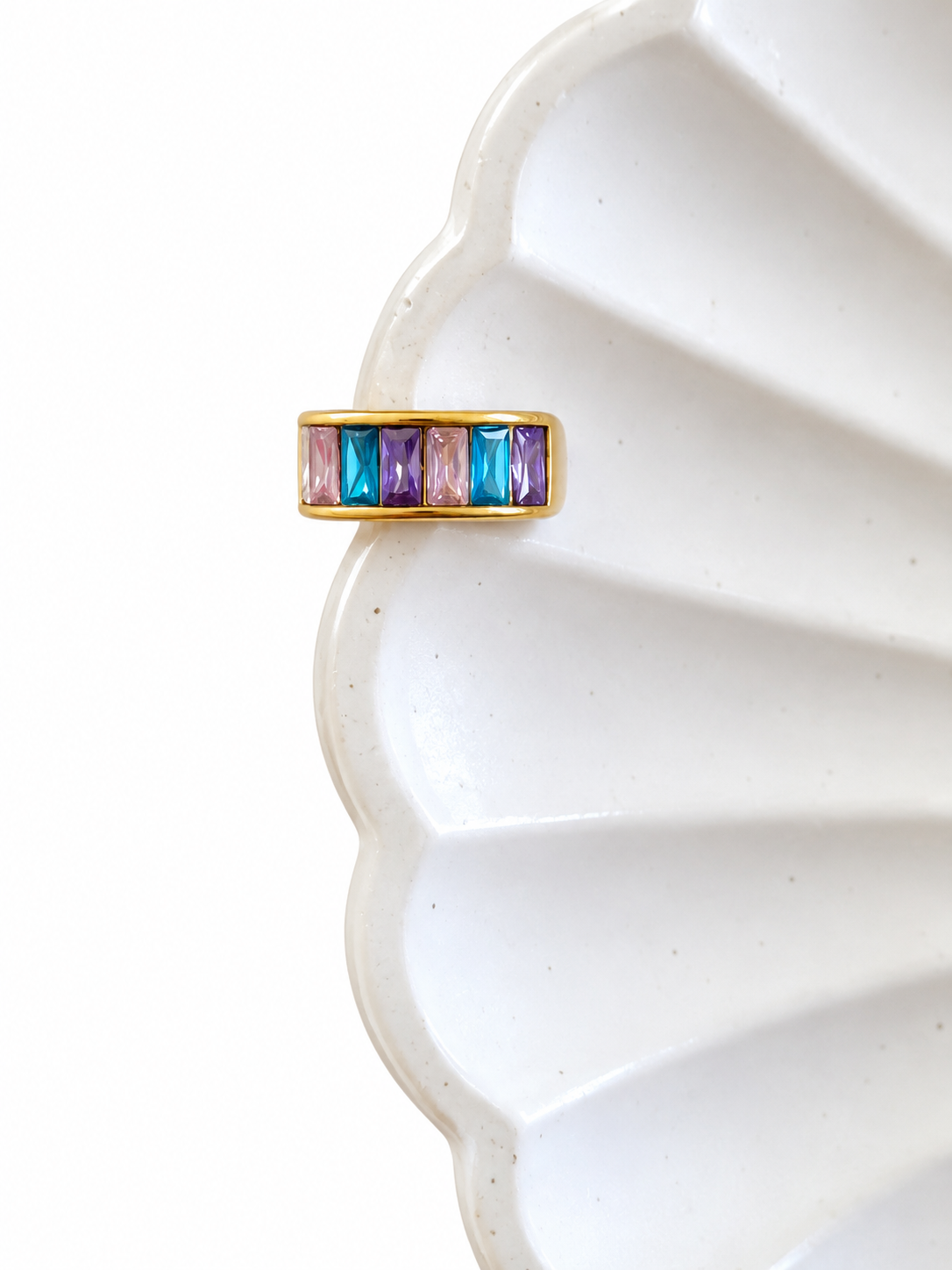 Kaleidos Ear Cuff