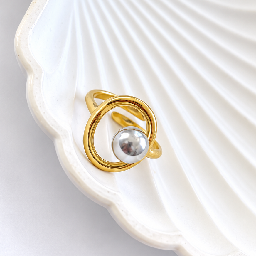 Orbit Ring