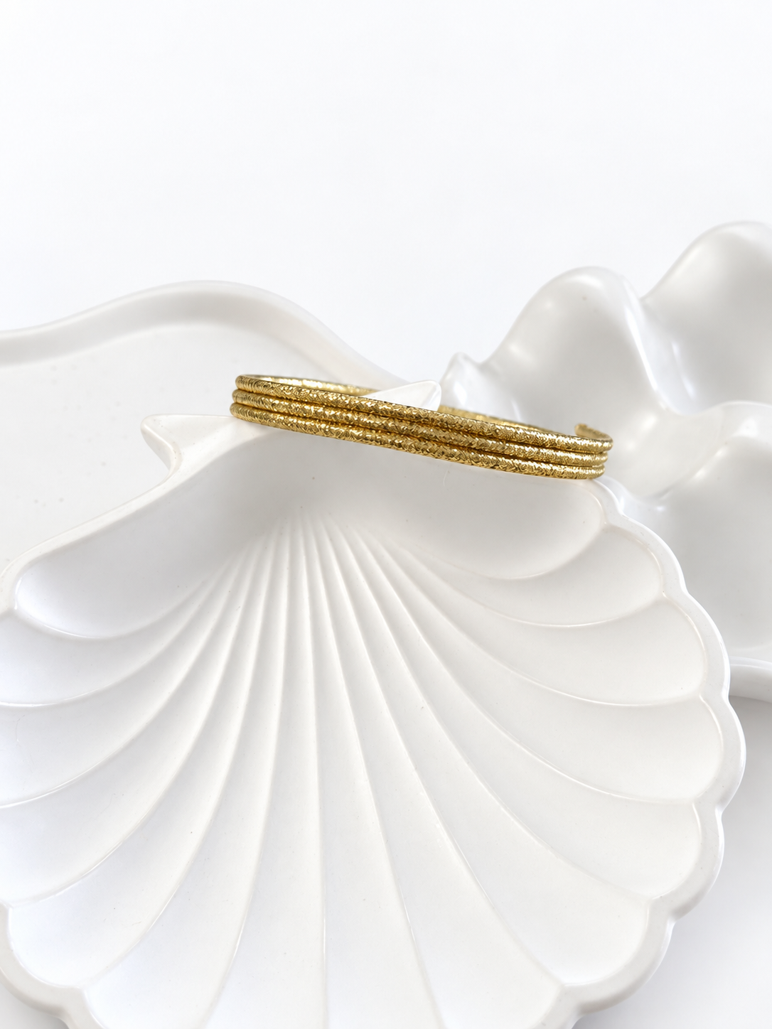 Glimmer Magnetic Necklace