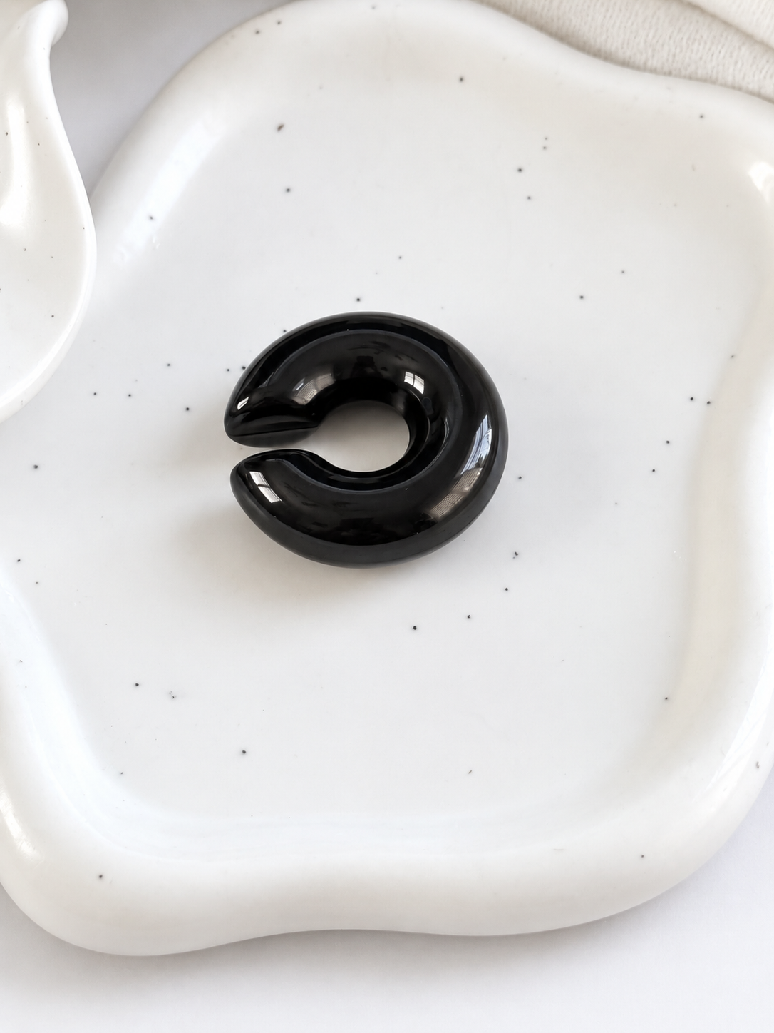 Nox Ear Cuff