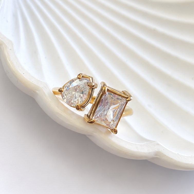Eclat Ring