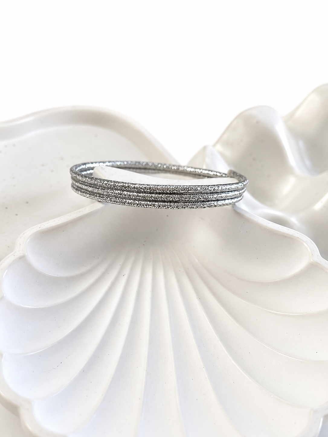 Glimmer Magnetic Necklace