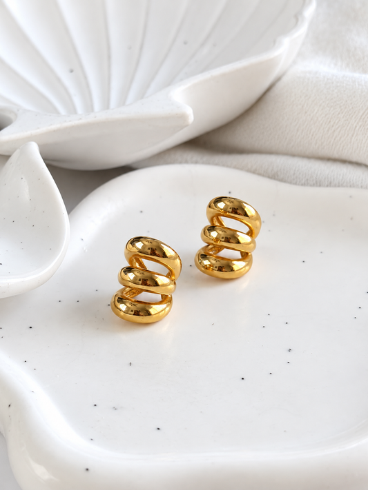 Noir Ear Cuff